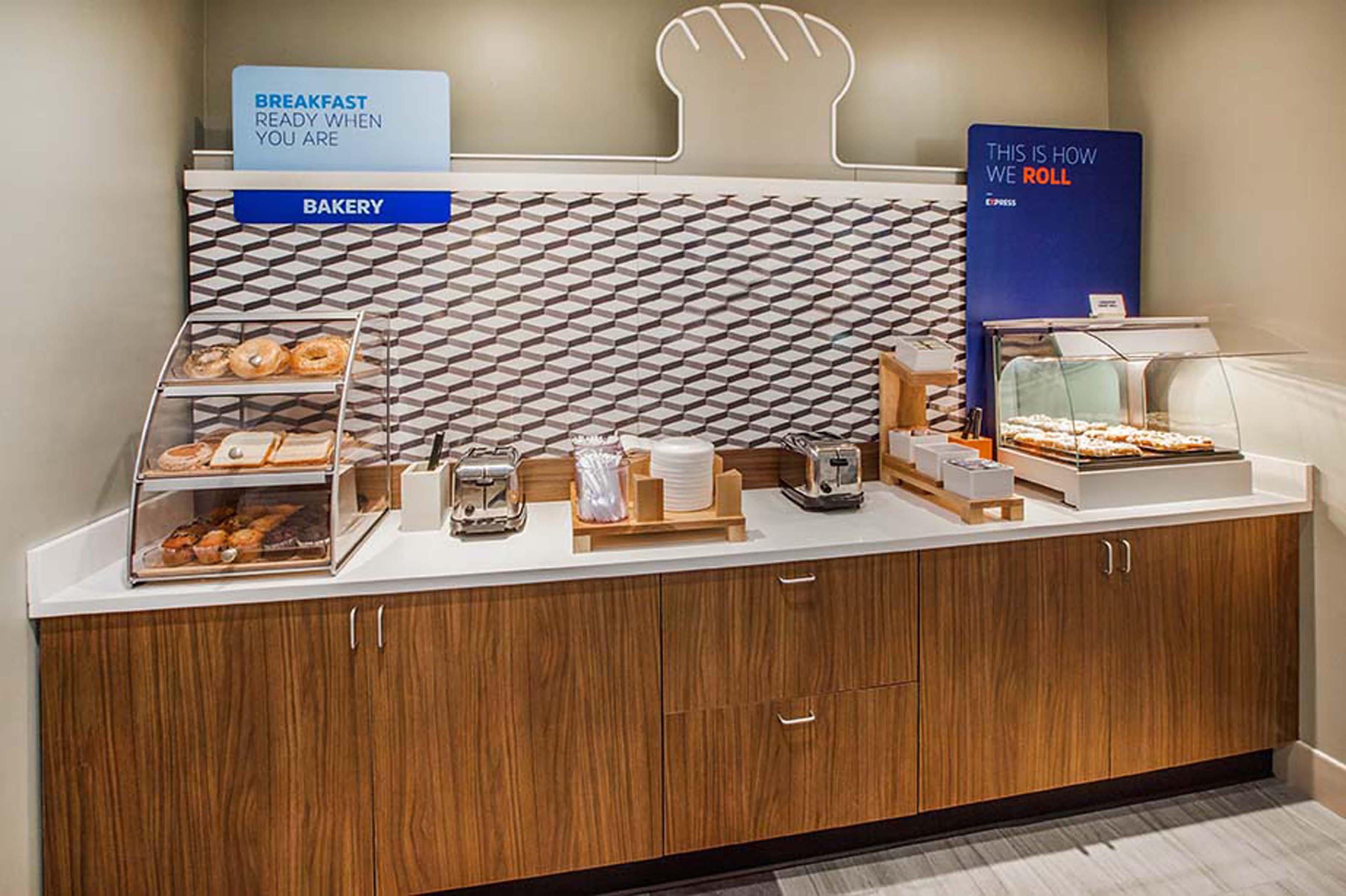 Holiday Inn Express & Suites - Huntsville Airport By Ihg Madison Zewnętrze zdjęcie